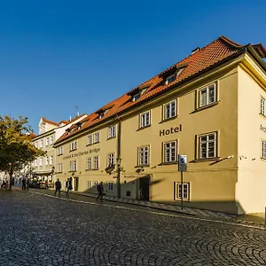 Hotel Archibald At The Charles Bridge, Prag